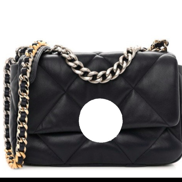 Pre Loved Chanel - Picture 2 of 6